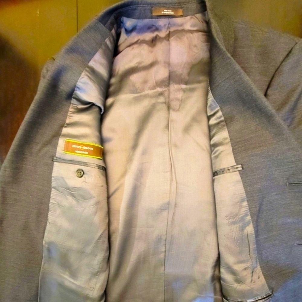 Joseph Abboud Modern Fit Suit - Picture 8 of 9